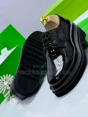 Men's Brogues Glossy Leather Double Sole Lace Up Bottega