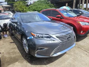 Lexus ES 350 FWD 2013 Gray