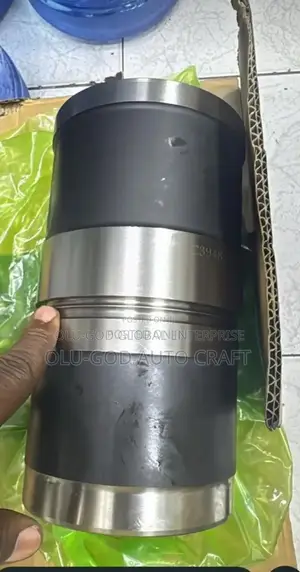 Cummins Sleeve 6ct 114mm