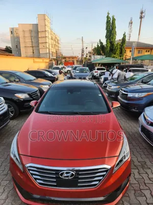 Hyundai Sonata Sport 2.0T Sedan FWD (2.0L 4cyl 6A) 2017 Orange