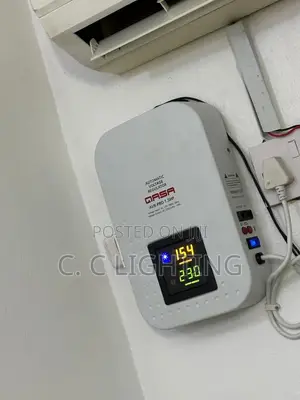 Wall Mounted Ac Automatic Voltage Regulator 1.5hp