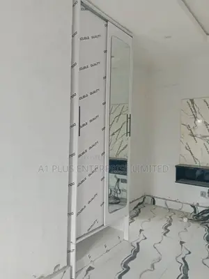 I Shape Sliding Wardrobe With Mirror