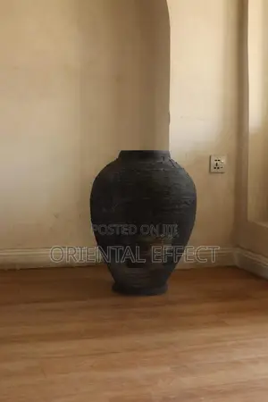 Camelot Pot (Black Sandblast)