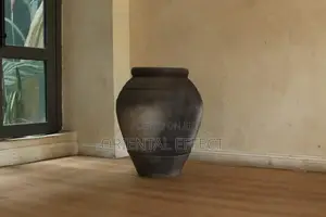 Oryvyn Pot (Black Wash)