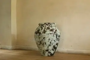 Oryvyn Pot (Sage Green Rustic)