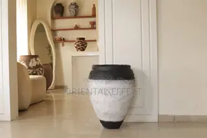 Lake Pot (Black and White)