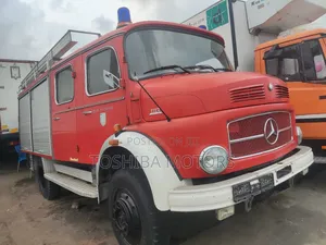 Fire Fighting Truck 1113