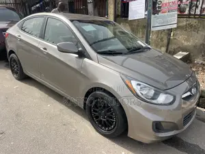 Hyundai Accent GLS 4dr Sedan (1.6L 4cyl 6A) 2014 Brown