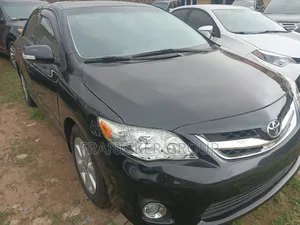 Toyota Corolla 2014 Black