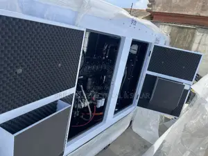 Heavy-duty England Perkins Soundproof Diesel Generator250kva