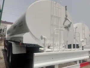 Truck Water Tanker Howo