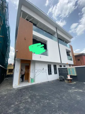 5bdrm Duplex in Ikeja for sale