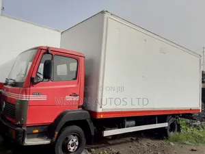Mercedes Benz Truck