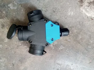 16amps 3pin Tortoise Socket