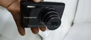 Olympus Digital Photo and Video Camera for Vintage and Passp