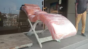 Salon Spa Curved Massage Bed