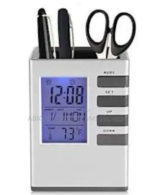 Pen Holder With Clock