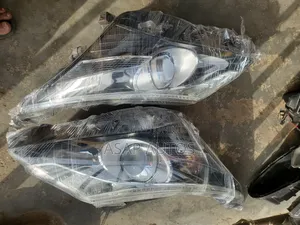 Headlamp Avensis 2012 -2014
