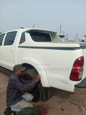 Rolling and Spoiler TRD for Hilux