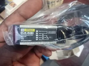 Omron E3jk-R4m2 Photoelectric Switch 24-240v Ac/12-240 Dc