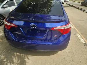 Toyota Corolla S Premium 4dr Sedan (1.8L 4cyl CVT) 2016 Blue