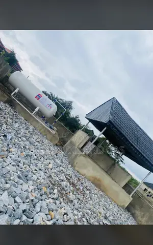 1.5 Ton Tank With 0.75 Also With Single Auto Dispenser
