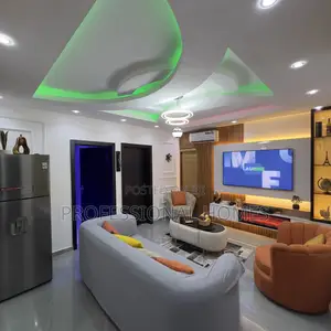 Unique 2 Bedroom Apartment Shortlet 5min to Airport
