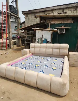 6x6 Bubble Bedframe With 2 Bedside