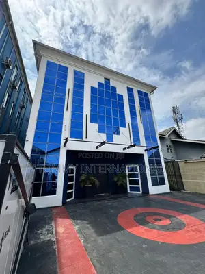 Executive 2 Storey Building Office Complex
