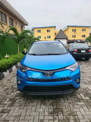 Toyota RAV4 LE AWD (2.5L 4cyl 6A) 2017 Blue