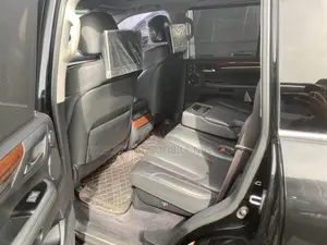 Lexus LX 570 AWD 2017 Black