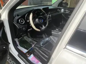 Mercedes-Benz GLC-Class 2018 White