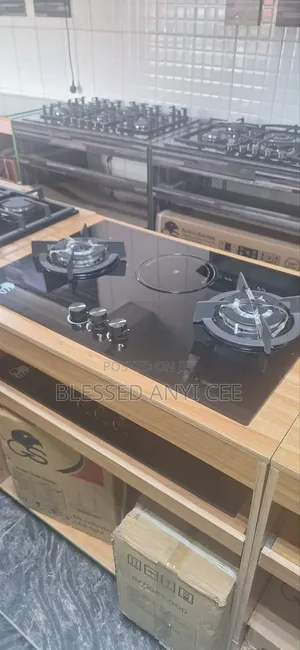 High Quality Gs in-Built Cabinet 2gas Burners 1 Electric