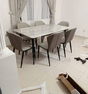 By 6 Seaters Dining Table