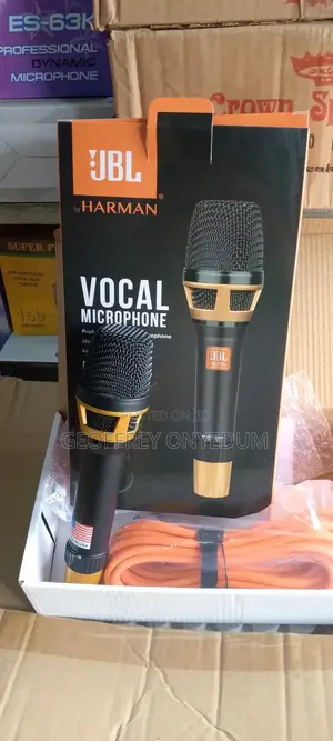 Microphone Sharp in Sound