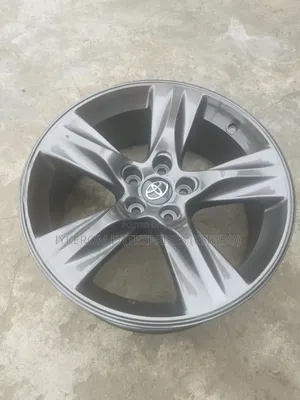 Toyota Highlander 19 Rim 2015/16 Follow Come