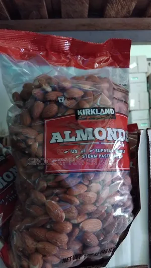 Kirkland Signature Whole Almond Nuts 1.36kg