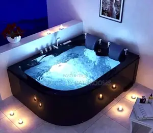 Black Double Jacuzzi