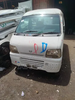 Suzuki Every 2010