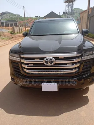 Toyota Landcruiser 2024 For Rent