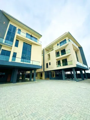 Furnished 2bdrm Penthouse in Lekki for rent