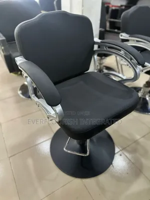 Barbers Styling Chair With High Pop Hand.