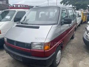 Volkswagen Transporter 2002 White
