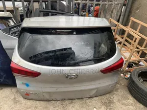 Boot Hyundai Tucson 2017 With Rear View Camera