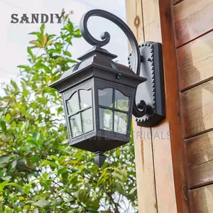 Quality Cast Gate Lamp