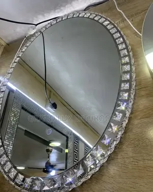 Crystal-edged Round Led Vanity Mirror With Backlight