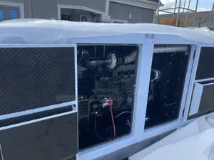 Heavy-duty England Perkins Soundproof Diesel Generator150kva