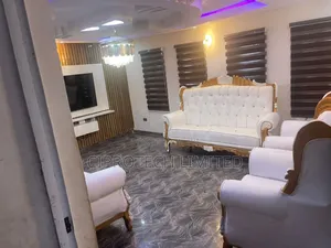 Royal Chair