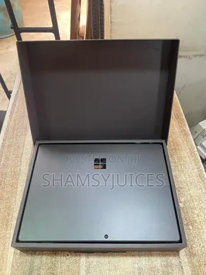 Laptop Microsoft Surface Pro 11th Edition, a Copilot+ PC 16GB SSD 1T
