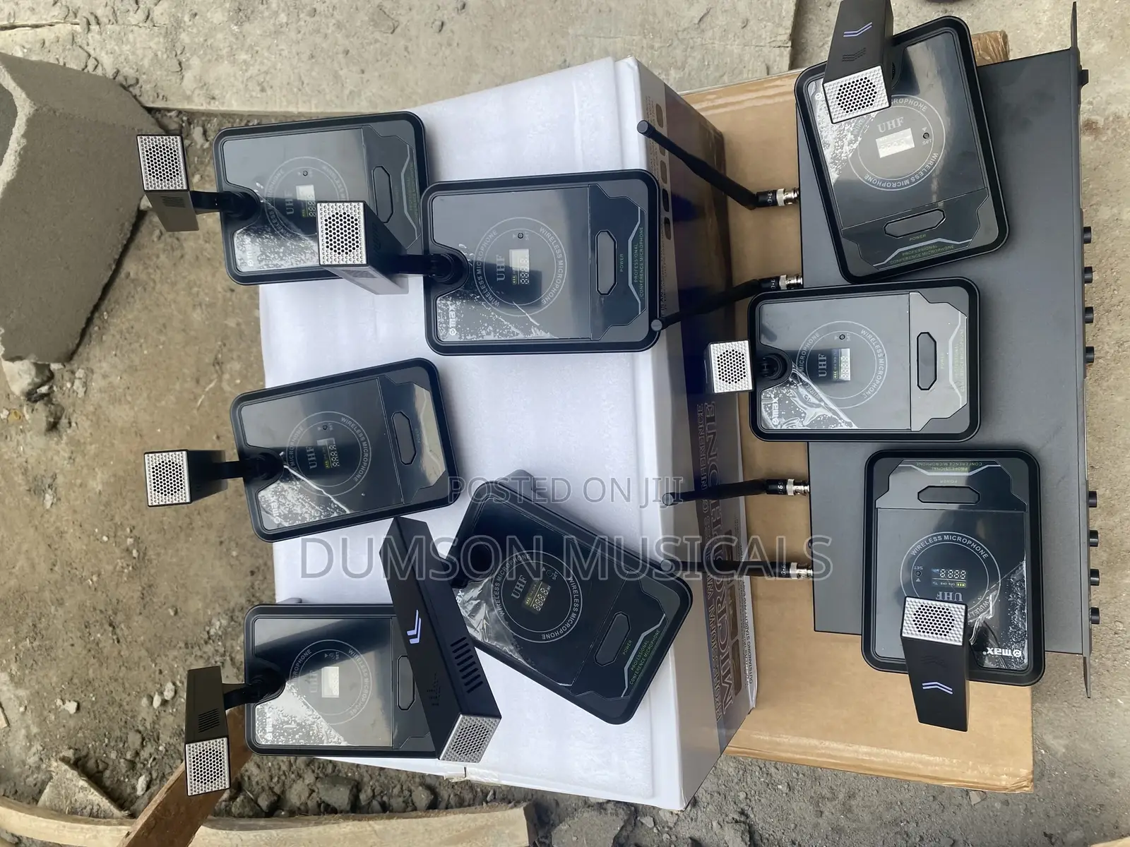 Max 8in1 Conference Wireless Microphone System